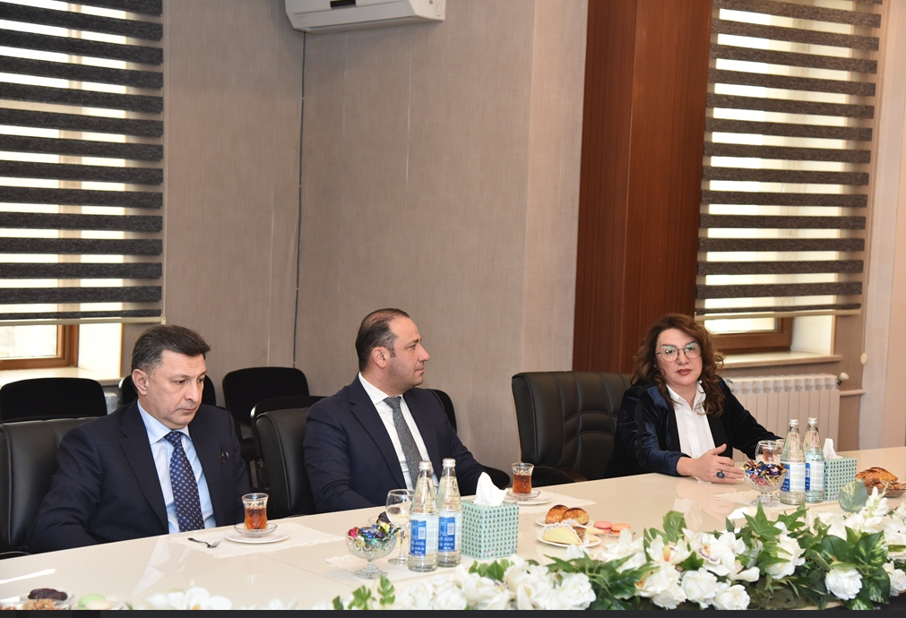 Tahir Budaqov rektorlarla görüş keçirdi - FOTOLAR